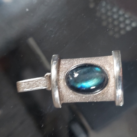 Jewelry - Vintage Oval  Labradorite Art Nouveau Sterling Silver Pendant 830
